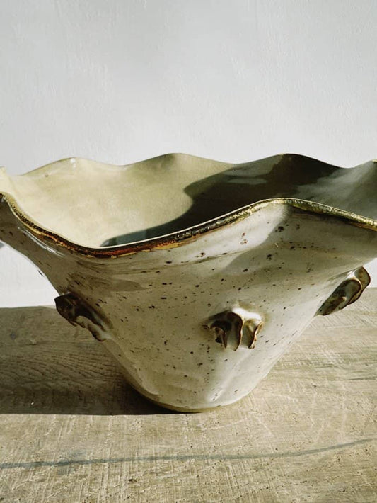 Galleta Waved Fruit Bowl With Gold Lustre - Daisy Witch Club