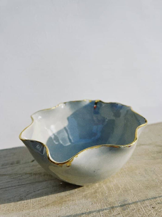 Neblina Waved Bowl with Gold Lustre - Daisy Witch Club