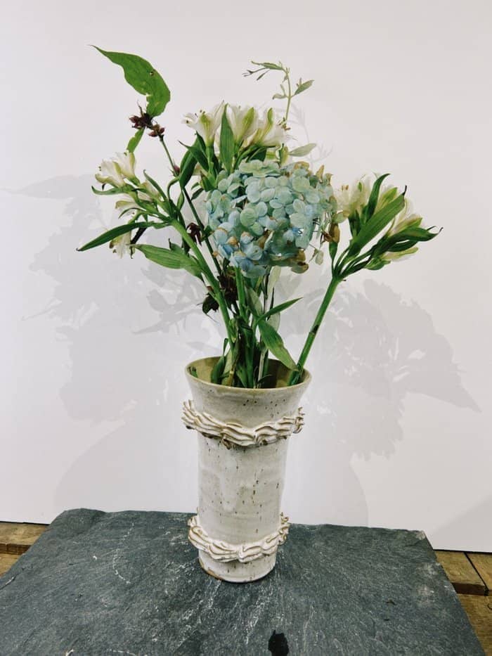 Biscuit Caked Vase - Daisy Witch Club