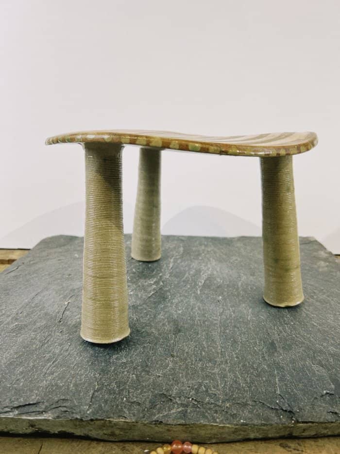 Biscuity Sculptural Cake Stand - Daisy Witch Club