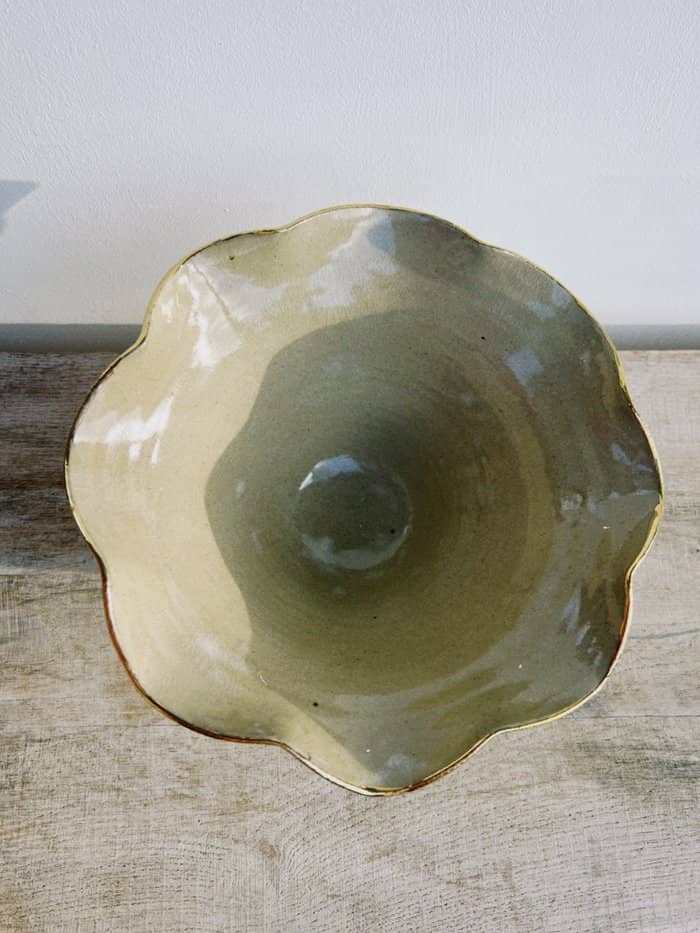 Galleta Waved Fruit Bowl With Gold Lustre - Daisy Witch Club